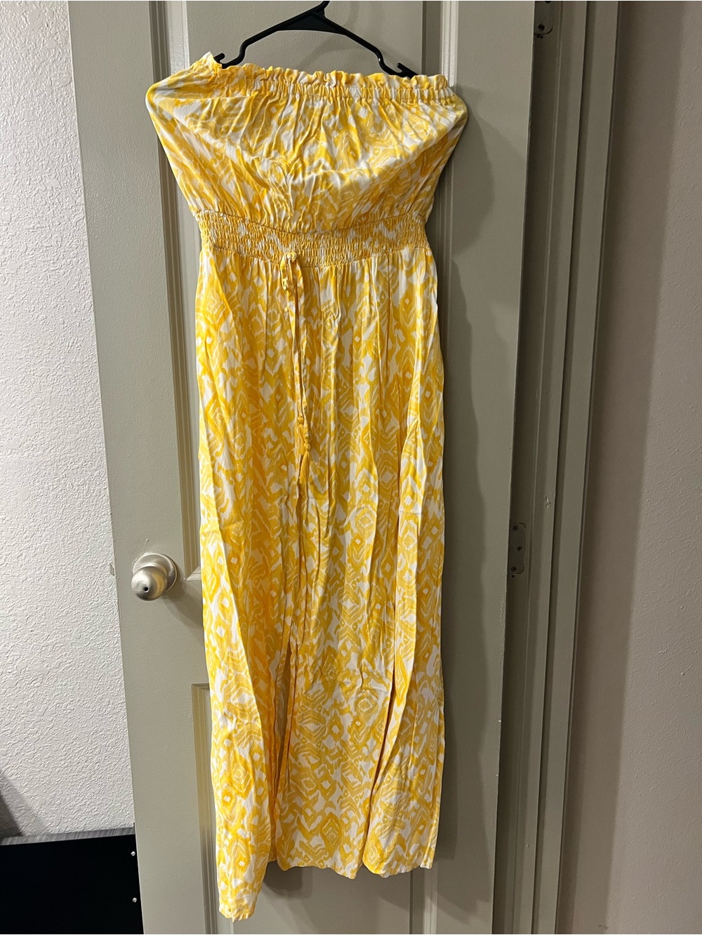 Jessica Simpson Yellow and White Strapless Smocked Maxi Dress